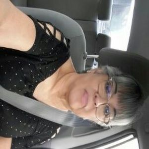 Meet your Posher, Rita